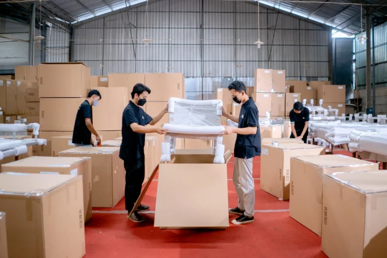 Packaged furniture and warehouse handling for export shipment planning